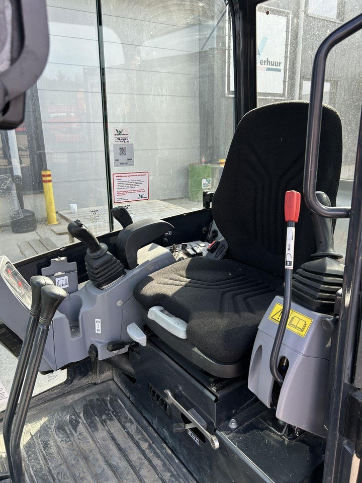 حفار صغير Kubota KX019-4 (8684): صورة 15 حفار صغير Kubota KX019-4 (8684): صورة 15