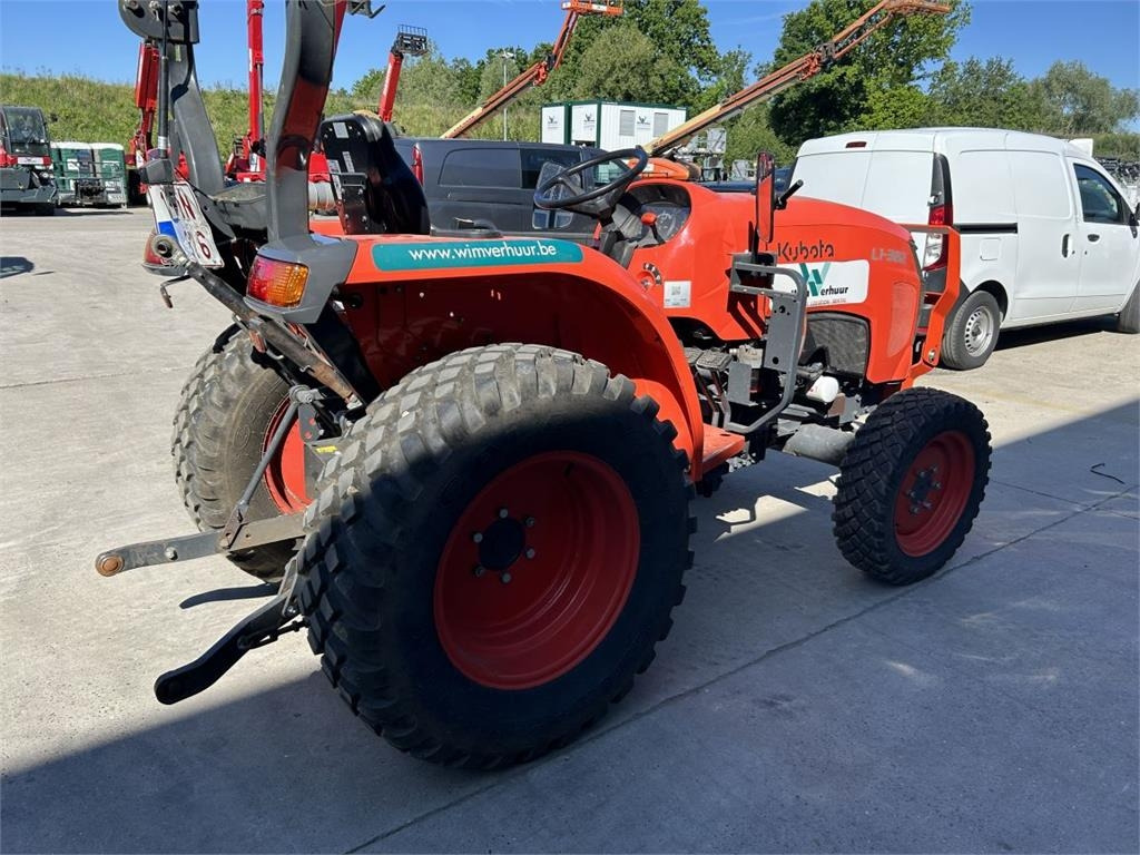 Kubota L1-382 (5283) - جرار خدمات بلدية: صورة 5 Kubota L1-382 (5283) - جرار خدمات بلدية: صورة 5