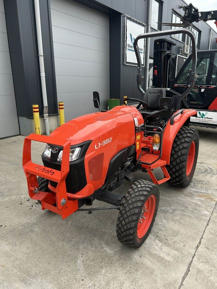 Kubota L1-382 (7325) - جرار خدمات بلدية: صورة 5 Kubota L1-382 (7325) - جرار خدمات بلدية: صورة 5