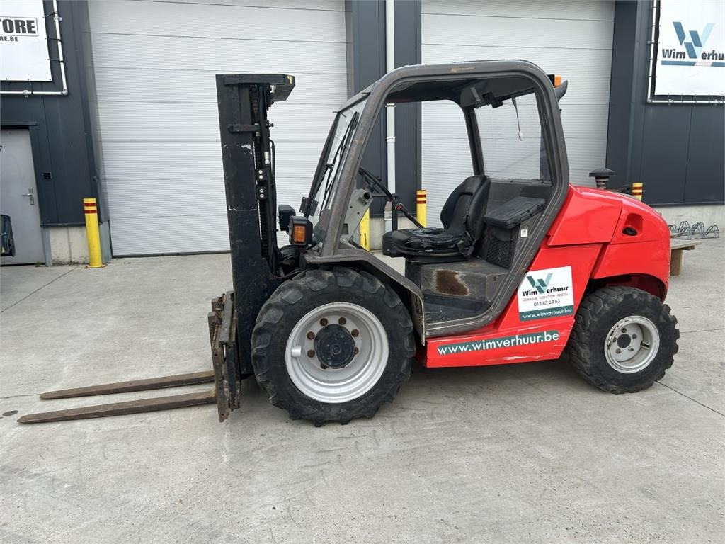 Manitou MH25-4  - رافعة شوكية للأراضي الوعرة: صورة 1 Manitou MH25-4  - رافعة شوكية للأراضي الوعرة: صورة 1