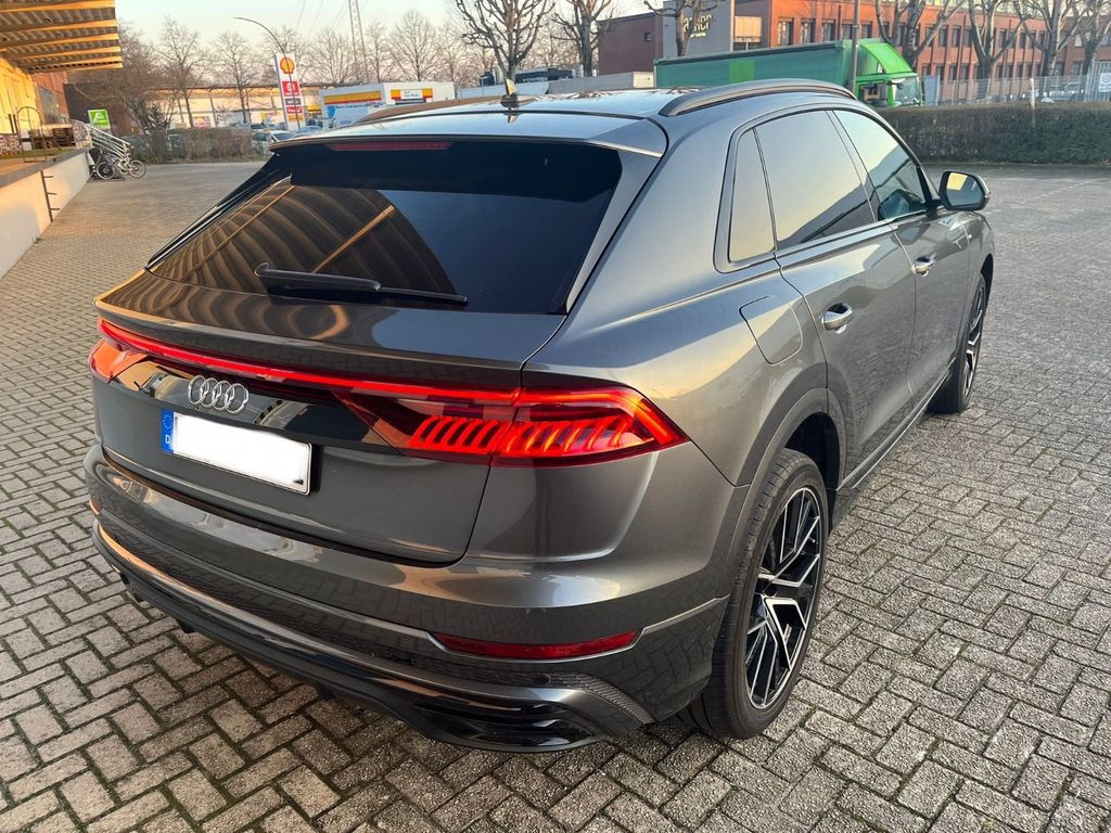 Audi Q8 50 TDI quattro tiptronic 22 Zoll*3xSline*Pano - سيارة دفع رباعي: صورة 2 Audi Q8 50 TDI quattro tiptronic 22 Zoll*3xSline*Pano - سيارة دفع رباعي: صورة 2