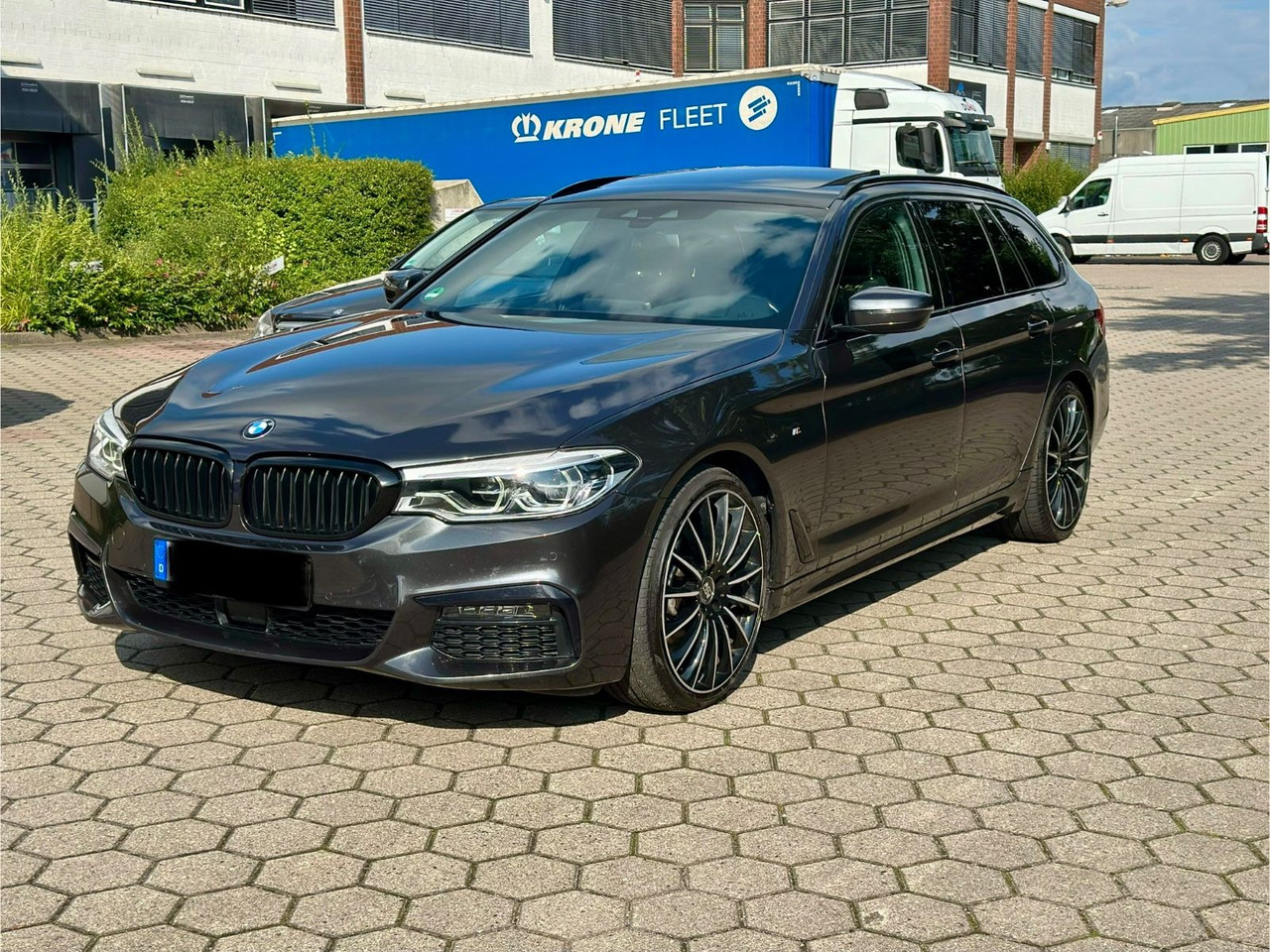 BMW M 540d xD Touring A*M Sport*HuD*20 Zoll*Pano*LED - سيارة ستيشن: صورة 5 BMW M 540d xD Touring A*M Sport*HuD*20 Zoll*Pano*LED - سيارة ستيشن: صورة 5