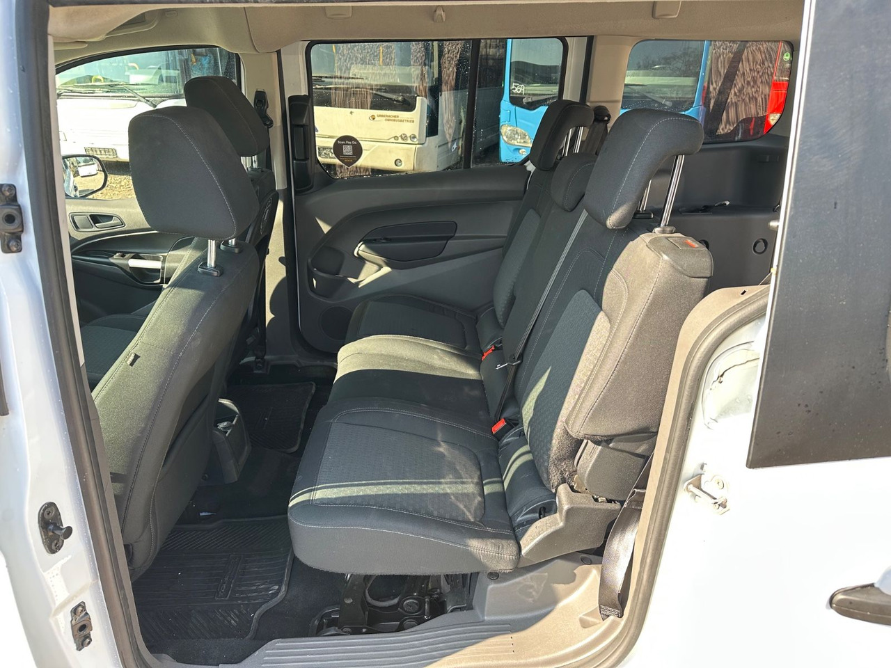 Ford Grand Tourneo 1.5 EcoBlue 74kW Auto Trend - ميكروباص: صورة 5 Ford Grand Tourneo 1.5 EcoBlue 74kW Auto Trend - ميكروباص: صورة 5