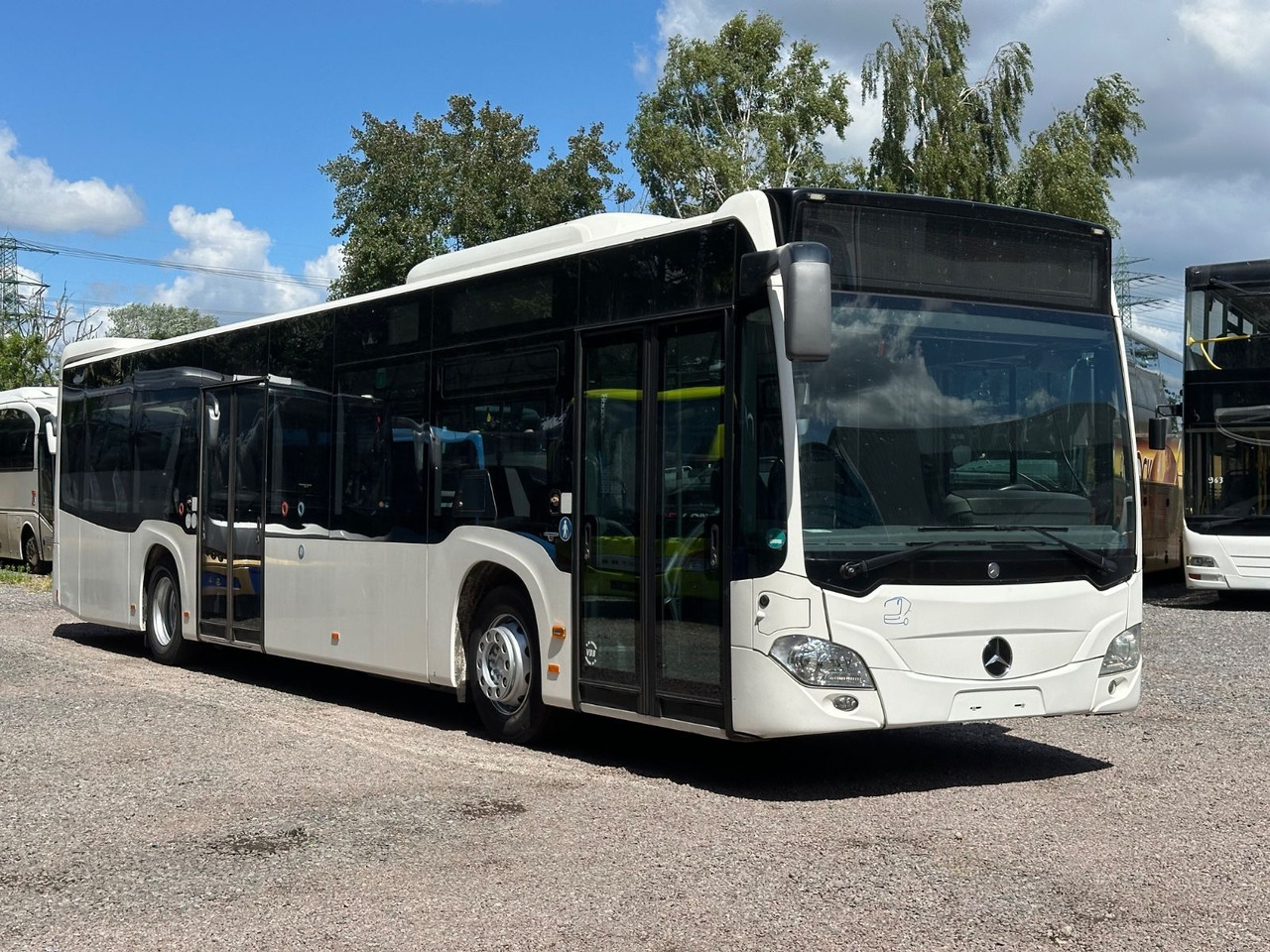 Mercedes-Benz O 530 C2 Citaro Euro 6*Klimaanlage - حافلة المدينة: صورة 1 Mercedes-Benz O 530 C2 Citaro Euro 6*Klimaanlage - حافلة المدينة: صورة 1