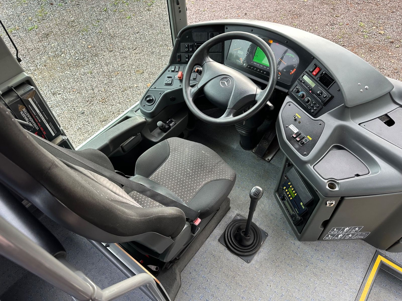 Mercedes-Benz O560 Intouro (EEV*Schalt) - حافلة الضواحي: صورة 5 Mercedes-Benz O560 Intouro (EEV*Schalt) - حافلة الضواحي: صورة 5