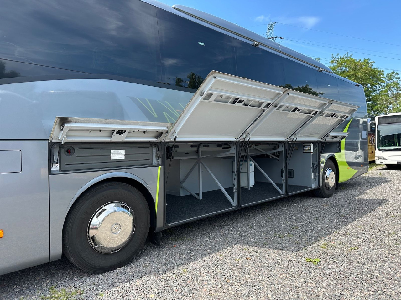 Mercedes-Benz Tourismo E 15 RHD (wenig Km*TOP*DE) - حافلة نقل لمسافات طويلة: صورة 4 Mercedes-Benz Tourismo E 15 RHD (wenig Km*TOP*DE) - حافلة نقل لمسافات طويلة: صورة 4