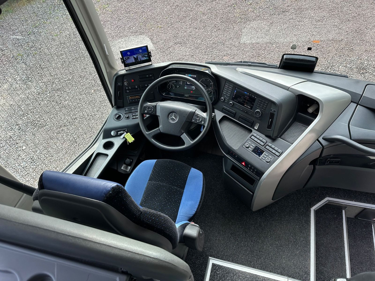 Mercedes-Benz Tourismo E 16 RHD-M/2A (wenig Km*TOP*61 Sitze) - حافلة نقل لمسافات طويلة: صورة 4 Mercedes-Benz Tourismo E 16 RHD-M/2A (wenig Km*TOP*61 Sitze) - حافلة نقل لمسافات طويلة: صورة 4