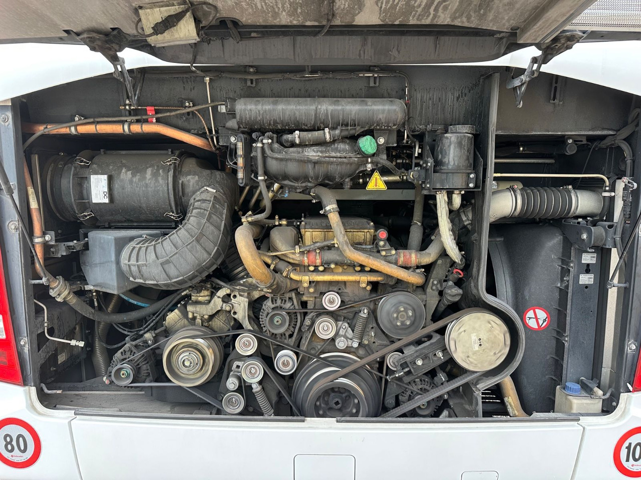 Mercedes-Benz Tourismo E 16 RHD-M/2A (wenig Km*TOP*61 Sitze) - حافلة نقل لمسافات طويلة: صورة 4 Mercedes-Benz Tourismo E 16 RHD-M/2A (wenig Km*TOP*61 Sitze) - حافلة نقل لمسافات طويلة: صورة 4