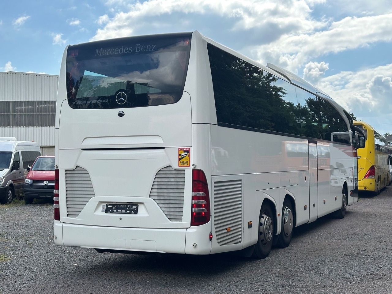 Mercedes-Benz Travego O580 16 RHD-M (LuxLine*Euro 6*TOP*DE) - حافلة نقل لمسافات طويلة: صورة 3 Mercedes-Benz Travego O580 16 RHD-M (LuxLine*Euro 6*TOP*DE) - حافلة نقل لمسافات طويلة: صورة 3