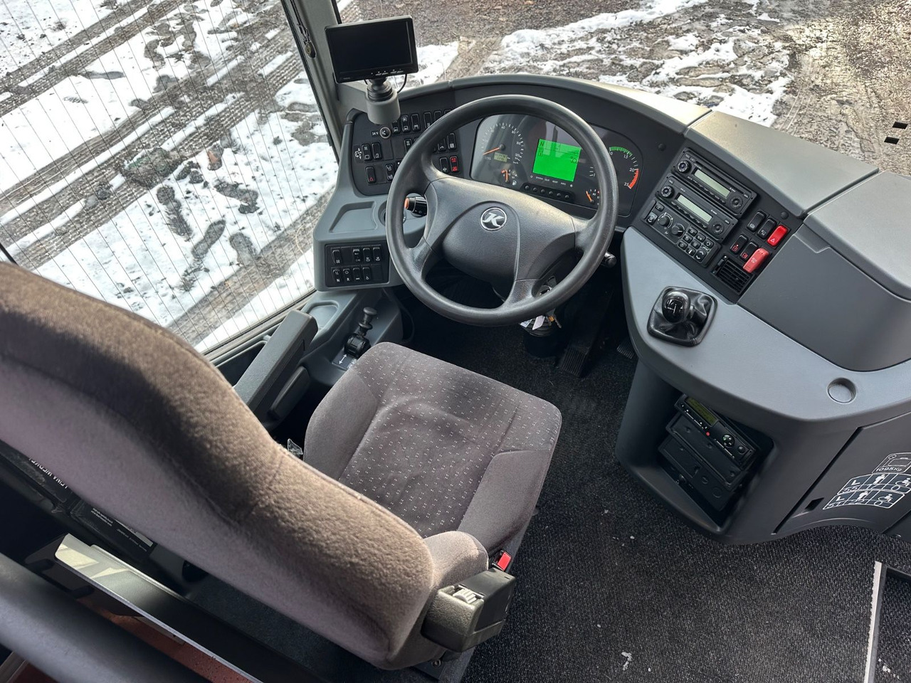 Setra 415 UL-GT (58 Sitze*TOP) - حافلة الضواحي: صورة 4 Setra 415 UL-GT (58 Sitze*TOP) - حافلة الضواحي: صورة 4