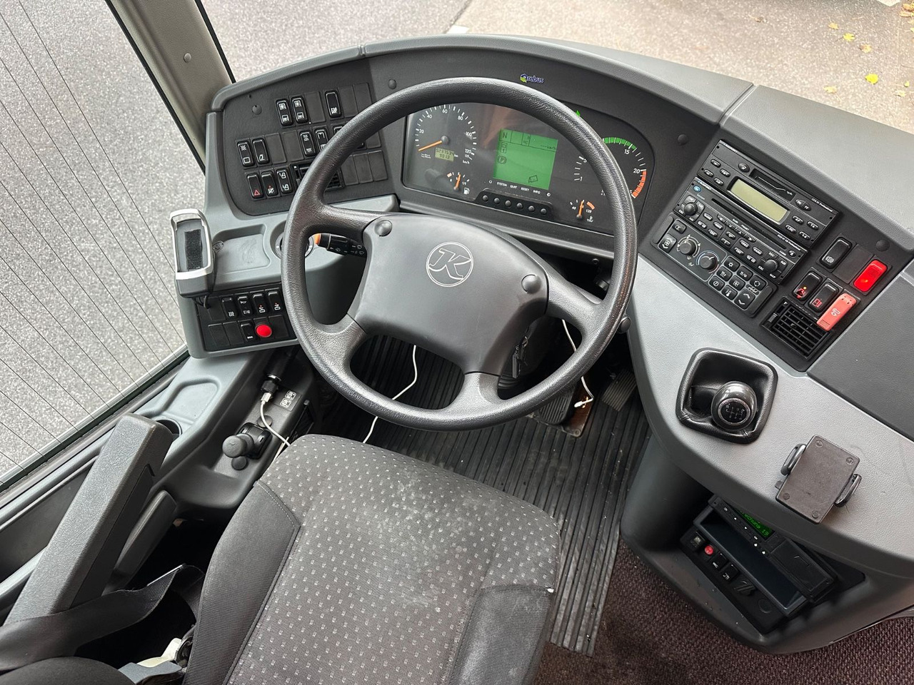 Setra S 415 GT (original Euro 4*Küche*WC) - حافلة نقل لمسافات طويلة: صورة 5 Setra S 415 GT (original Euro 4*Küche*WC) - حافلة نقل لمسافات طويلة: صورة 5