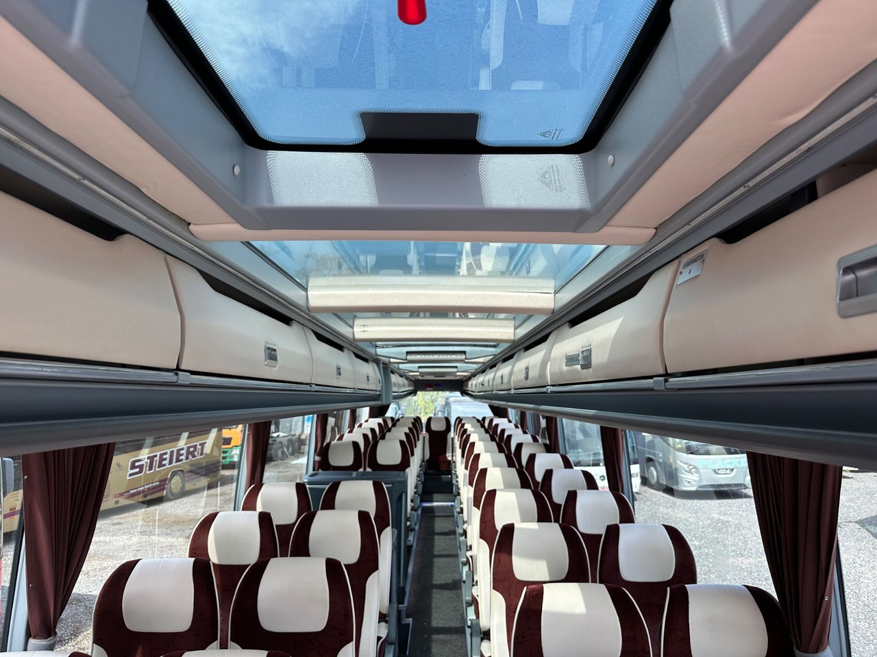 تأجير  Vanhool T915 Astronef (Euro 5*Panorama Dach) Vanhool T915 Astronef (Euro 5*Panorama Dach): صورة 17
