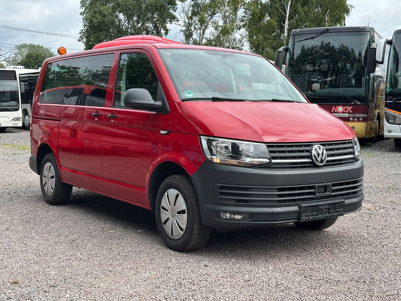 Volkswagen T6 Kombi (PDC Hi*ACC*StandHz*9 Sitzer*AC) - ميكروباص: صورة 1 Volkswagen T6 Kombi (PDC Hi*ACC*StandHz*9 Sitzer*AC) - ميكروباص: صورة 1
